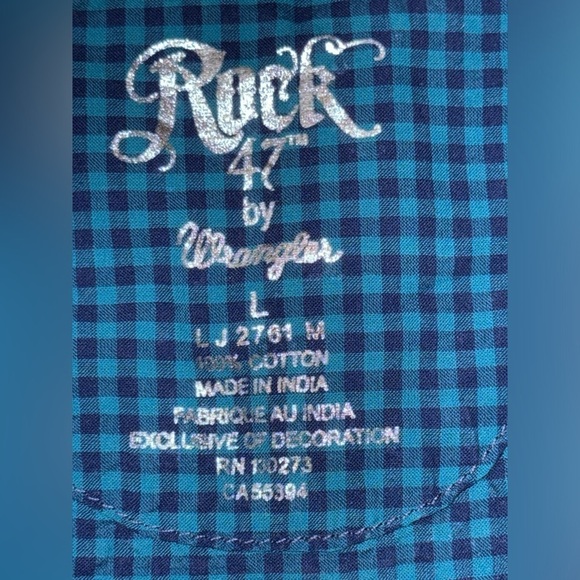 Rock 47 WRANGLER - Jeweled Cow Skull Long Sleeve Button Up - Size Large - Picture 5 of 8